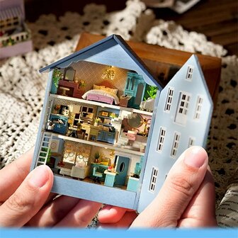 Miniatuur Zelfbouw huisjes set van 2 stuks (blauw + paars)